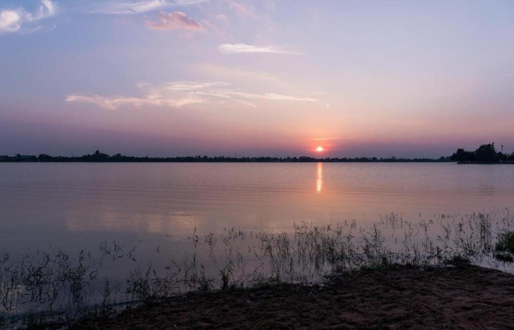 Ingtara Hotel Khon Kaen Bagian luar foto
