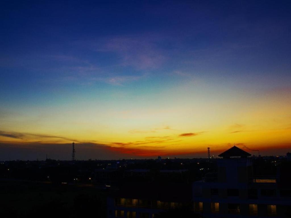 Ingtara Hotel Khon Kaen Bagian luar foto