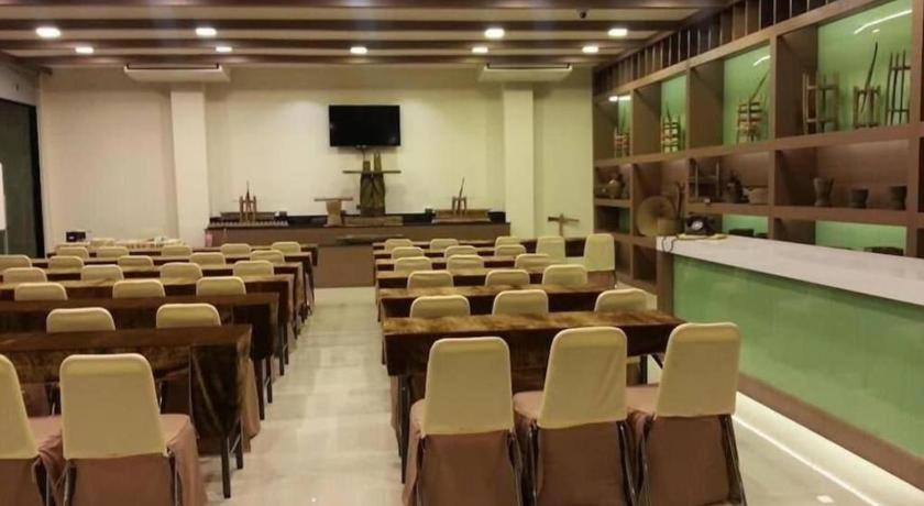 Ingtara Hotel Khon Kaen Bagian luar foto
