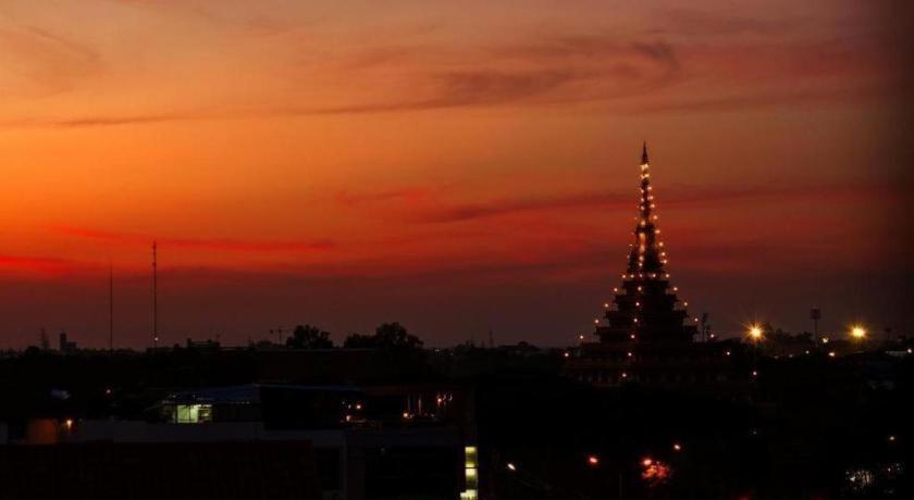 Ingtara Hotel Khon Kaen Bagian luar foto