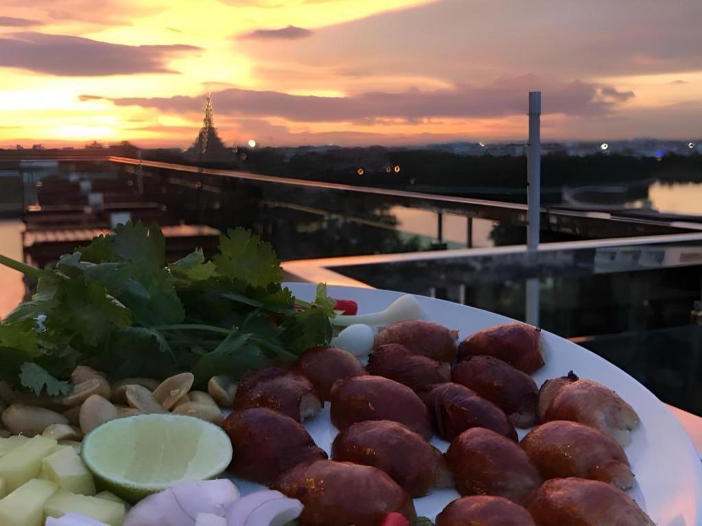 Ingtara Hotel Khon Kaen Bagian luar foto